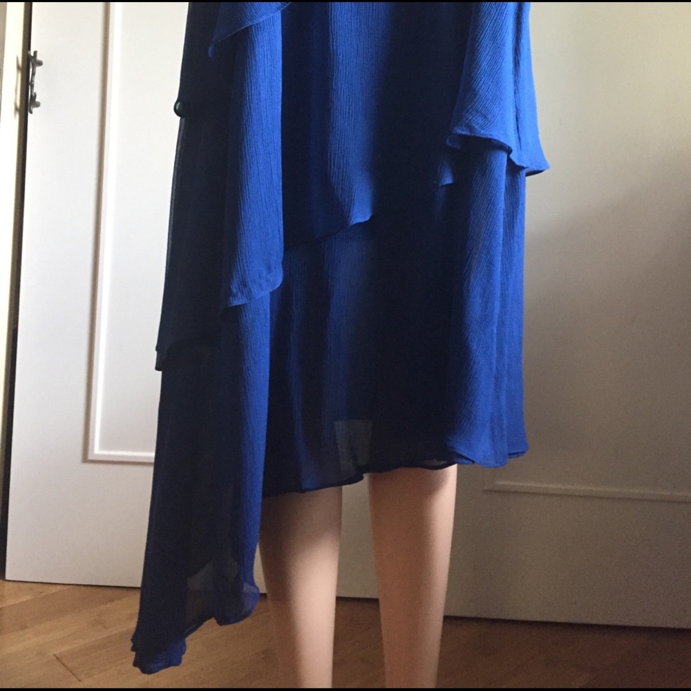 BCBG MAXAZRIA HI/LO SIDE WITH LONG RUFFLES - Picture 3 of 4