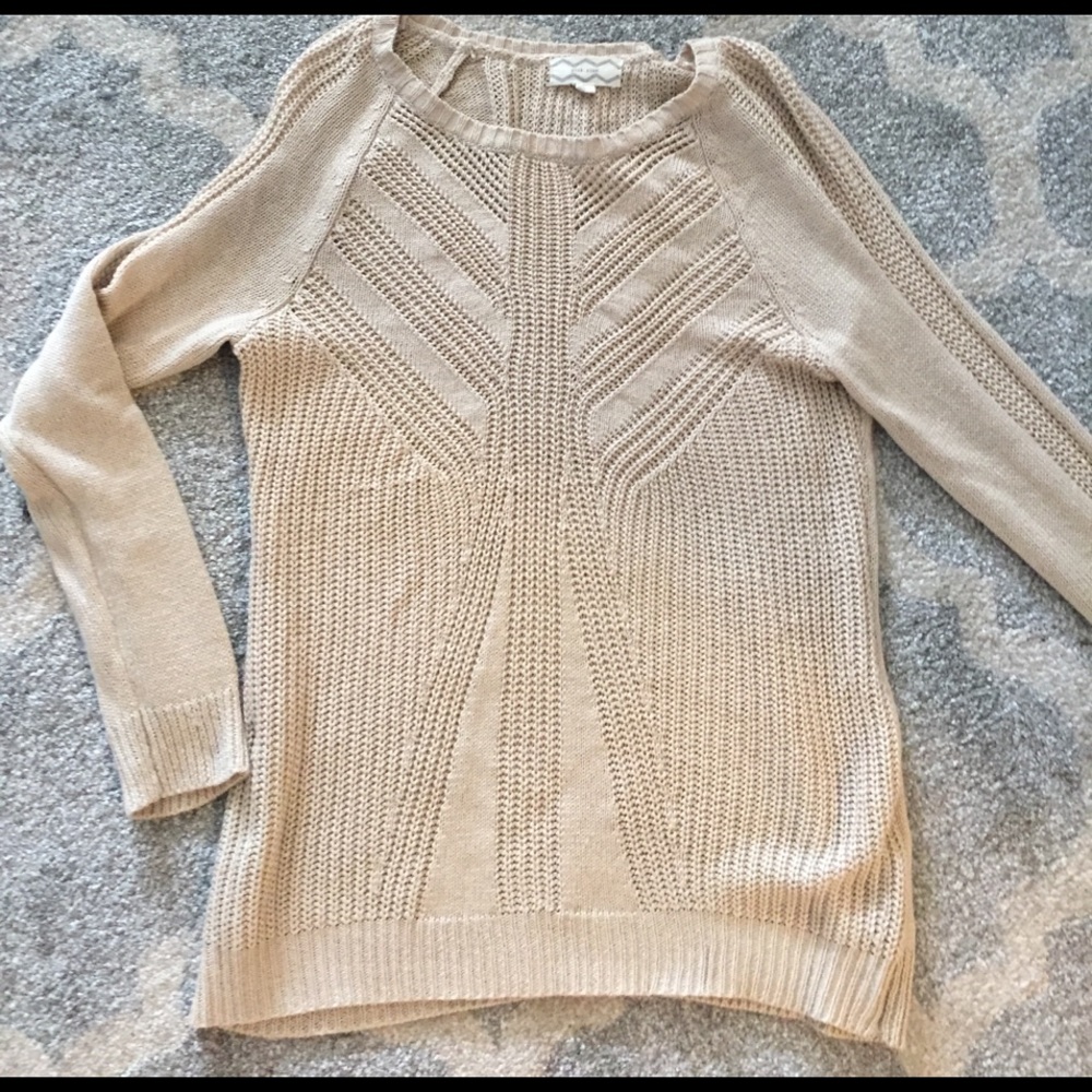 Knit sweater