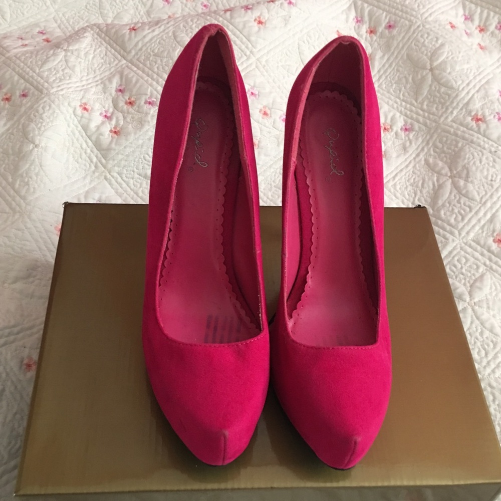 Pink Suede Pumps - Picture 4 of 5