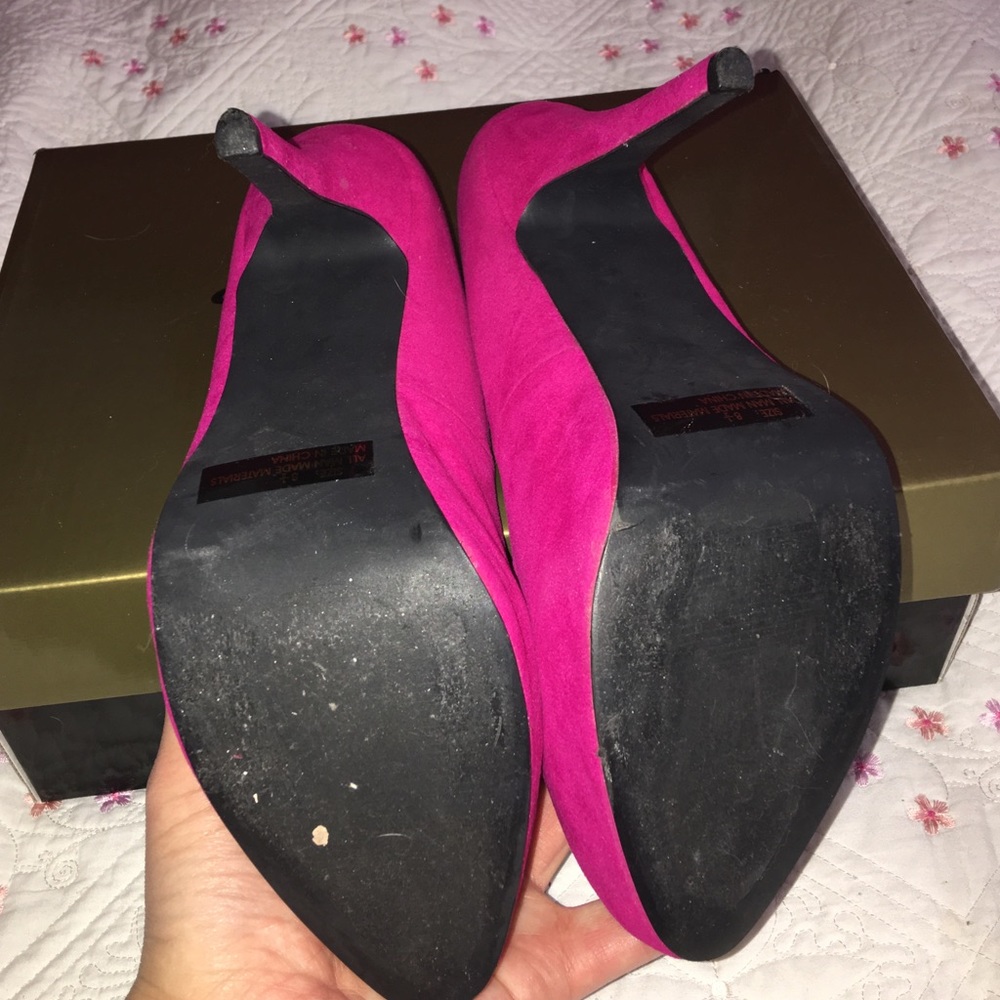 Pink Suede Pumps - Picture 5 of 5