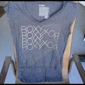 Roxy VNeck Light Weight Grey T shirt 👚 Medium