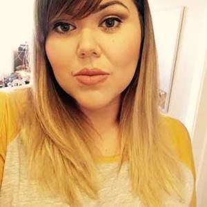 Meet your Posher, Nadia