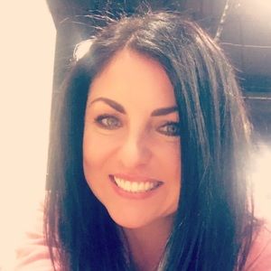 Meet your Posher, Dana