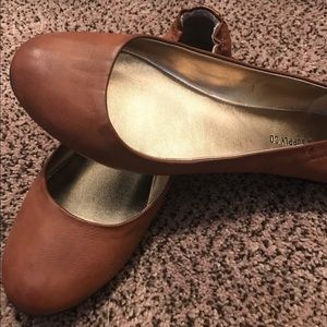 NWOT Mossimo brown flats size 8