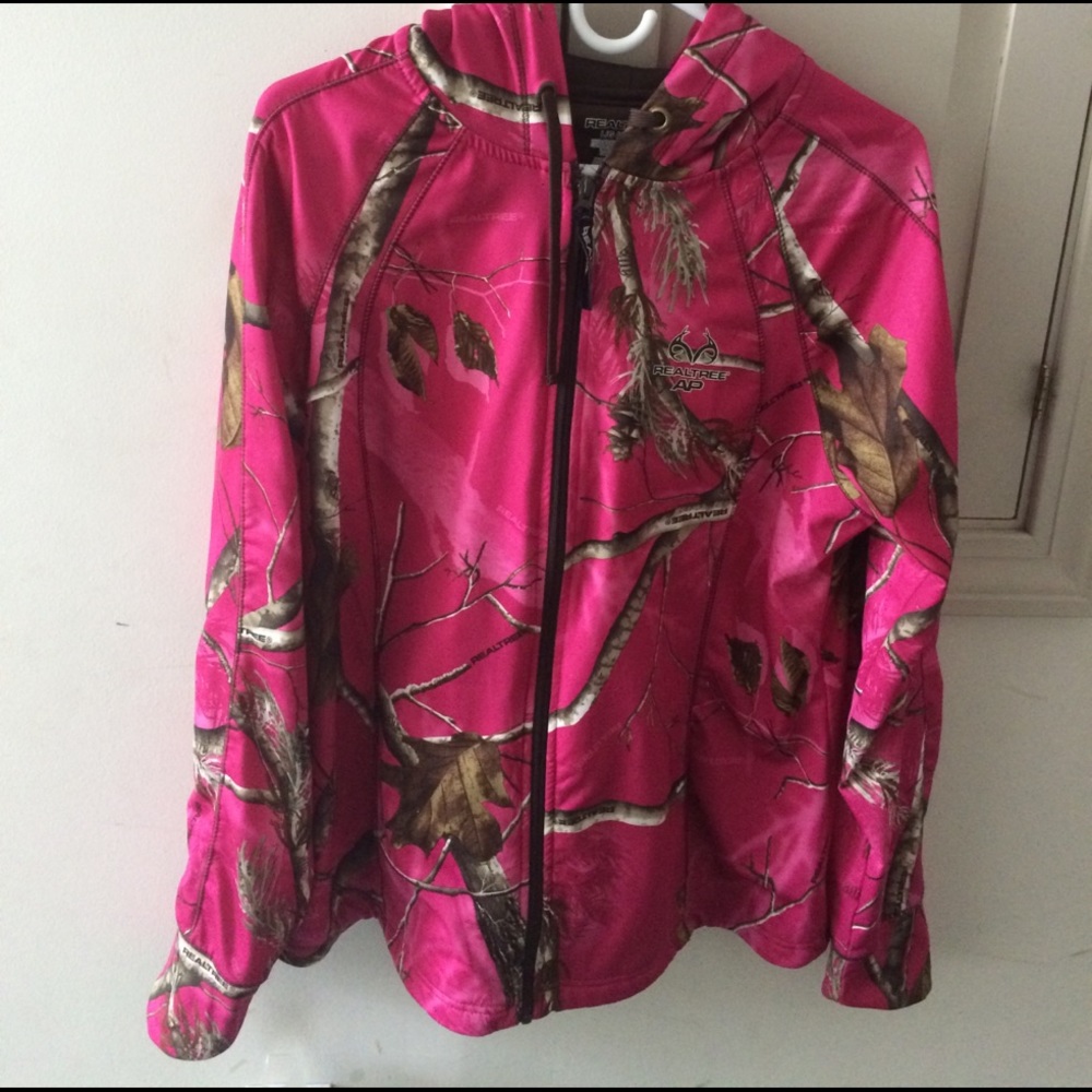 Realtree woman's lightweight zip up