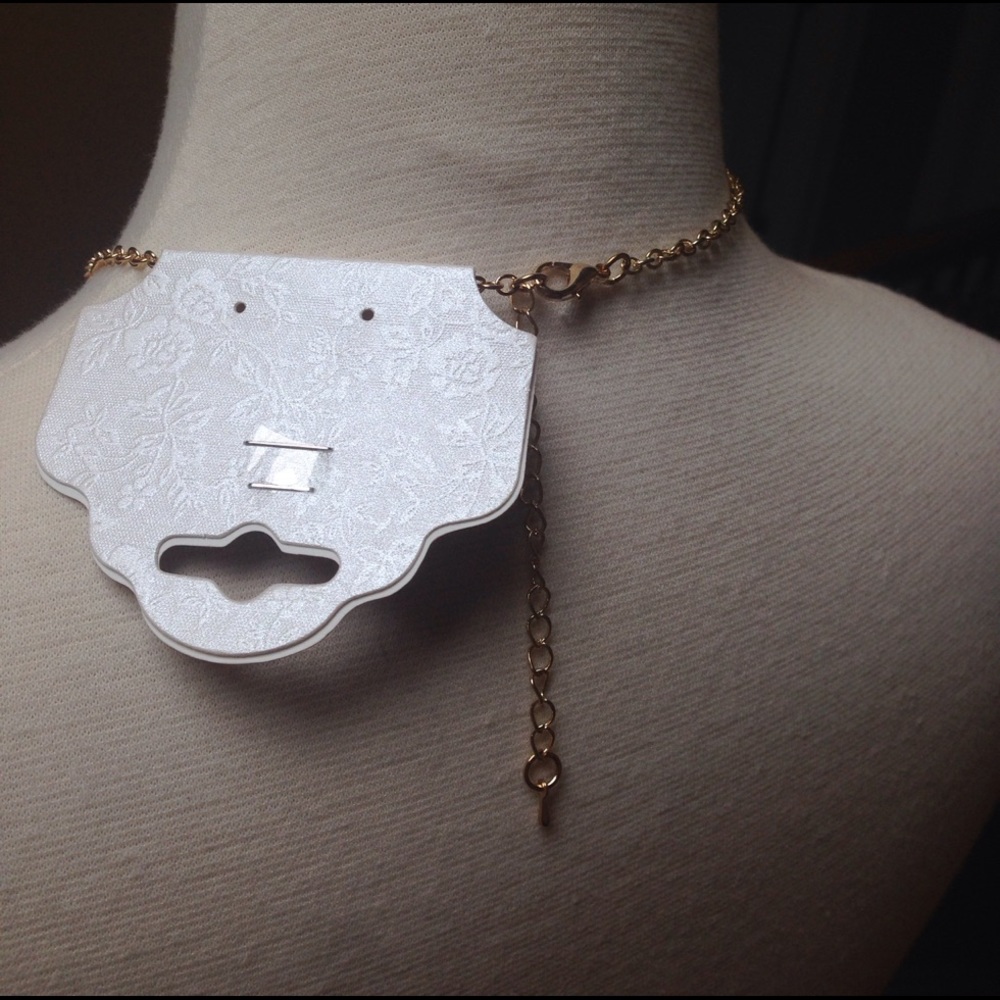 Pink & Gold Statement Necklace - Picture 3 of 5