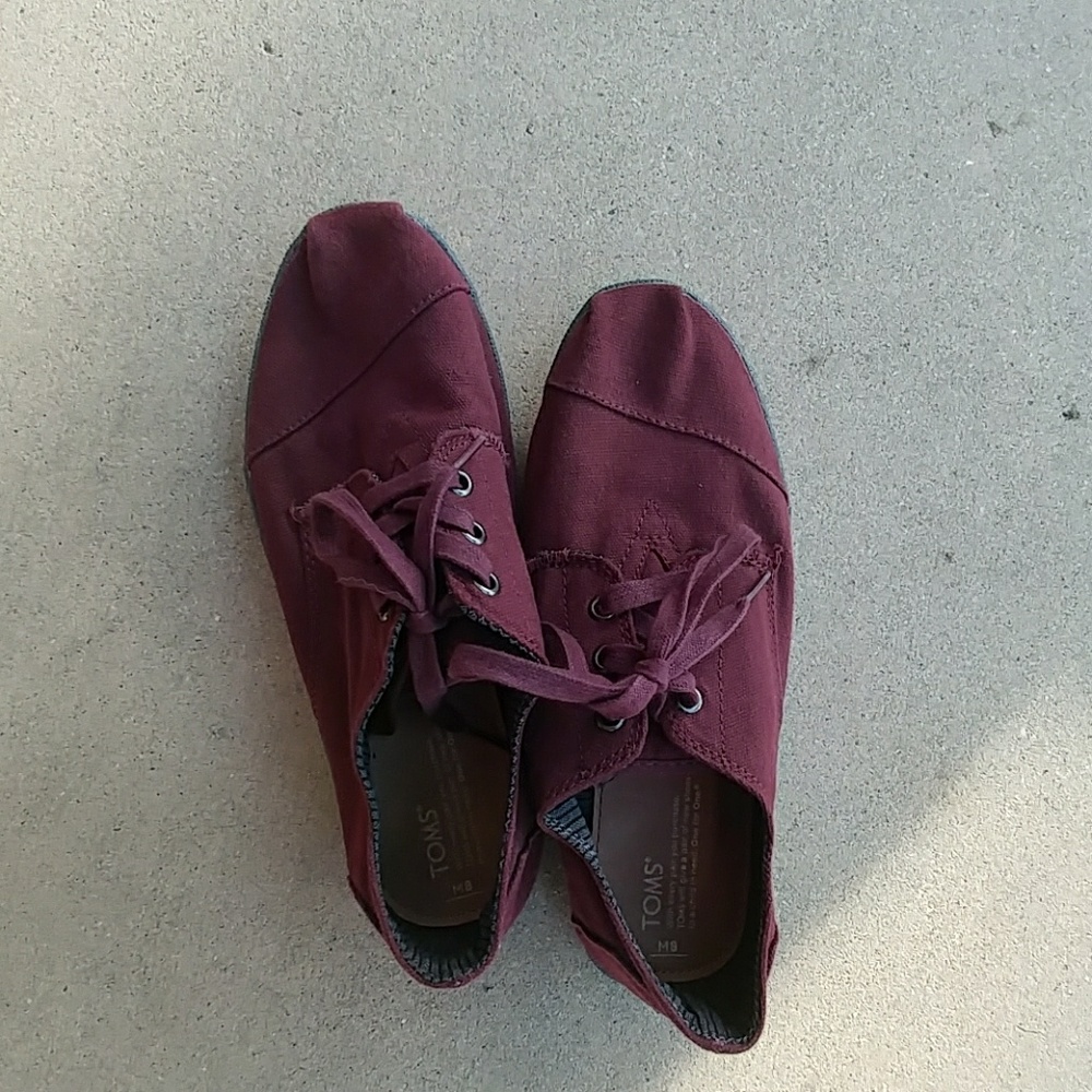 Toms shoes