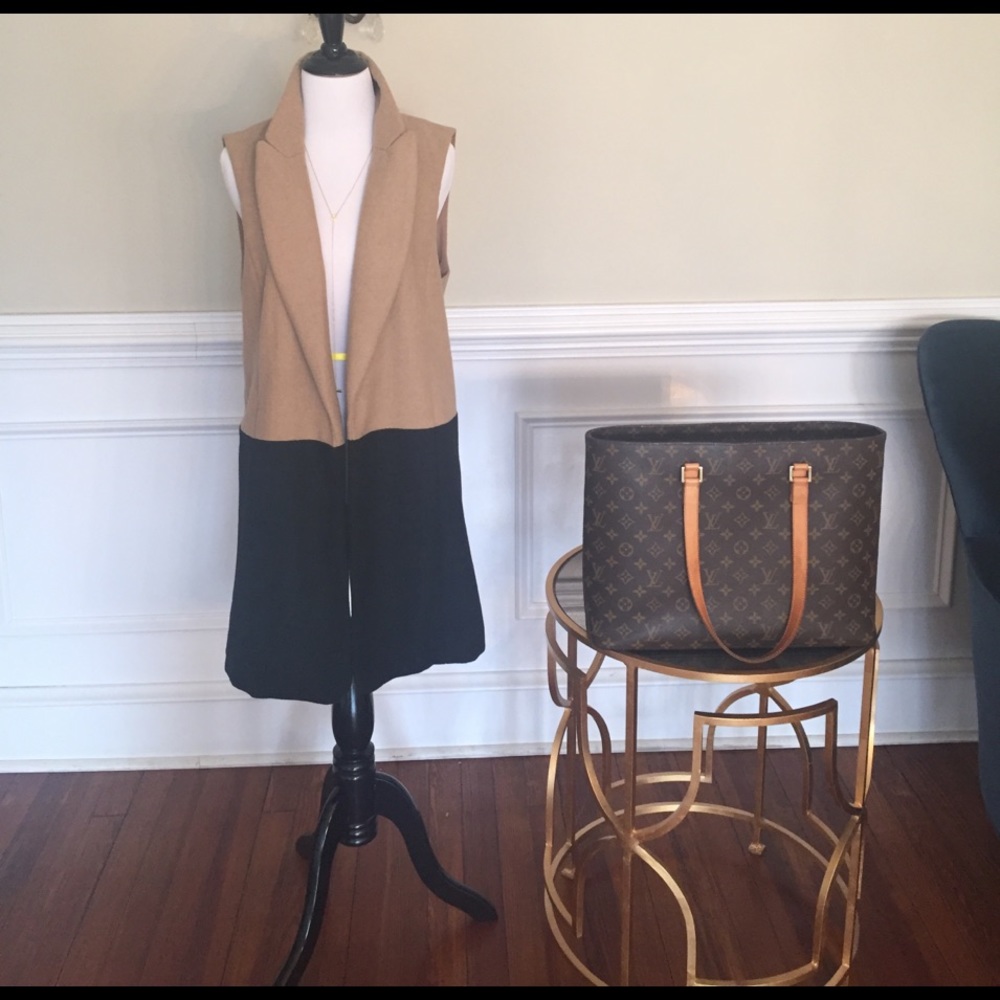 Gorgeous wool/ poly vest!
