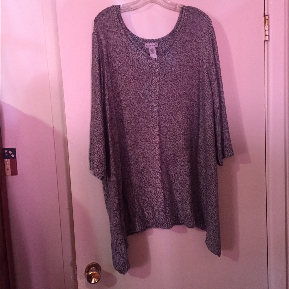 Short sleeve sweater tunic
