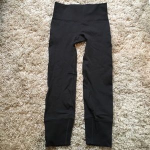 Lululemon Ebb to Street Pant (Size 4)