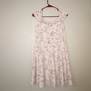 Floral fit and flare dress 😍