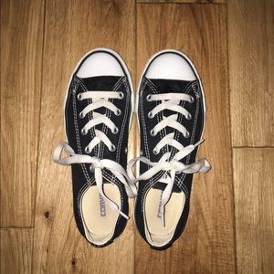 Black Converse