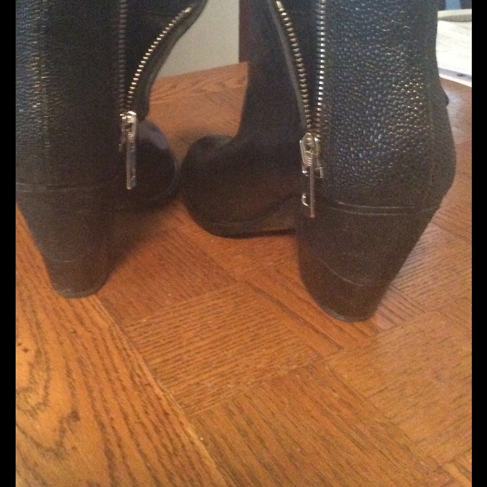 Dolce vita textured women's boots