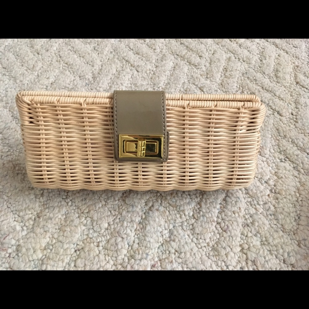 Straw clutch
