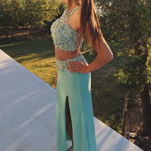 Alyce Paris Prom Dress - Picture 3 of 4