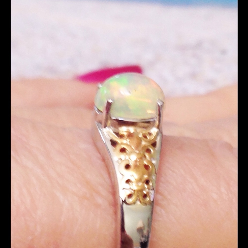 Welo Opal Solitaire - Picture 4 of 4