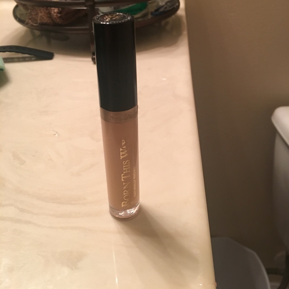 Too faced concealer