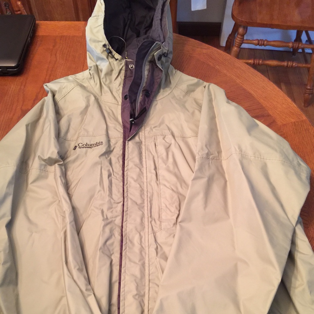 Men's Columbia Rain Jacket