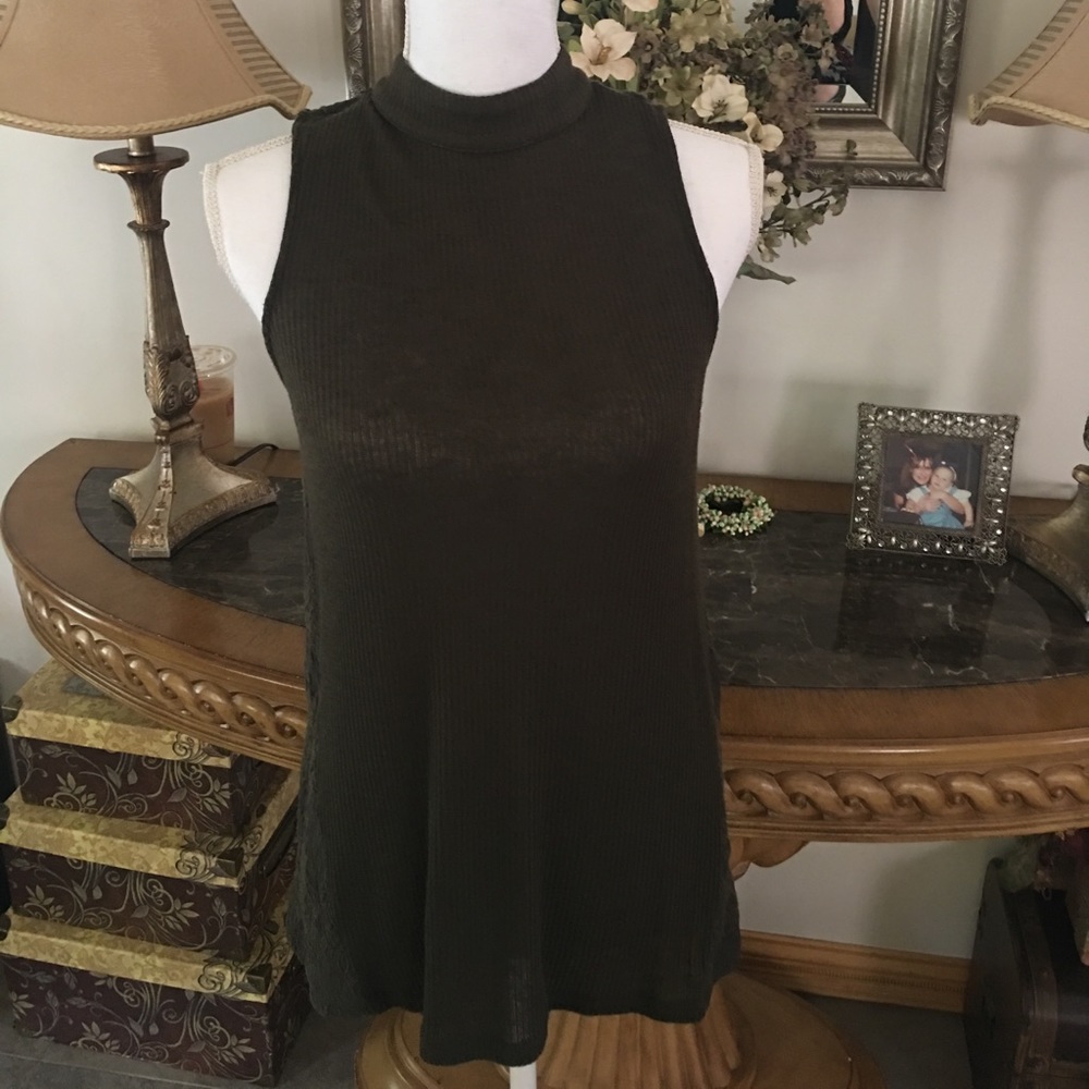 NEW Candies Sleeveless/Halter Style Top