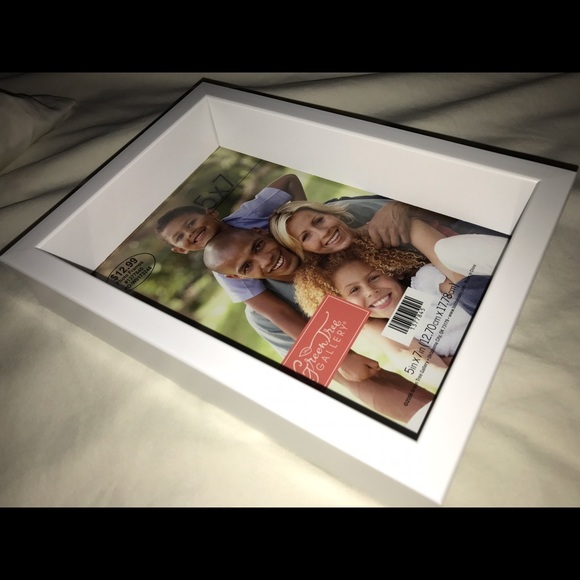 Picture frame - Picture 2 of 3