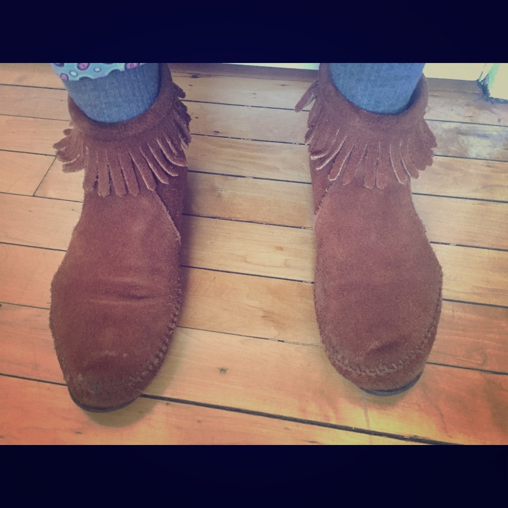 Minnetonka moccasins - size 8