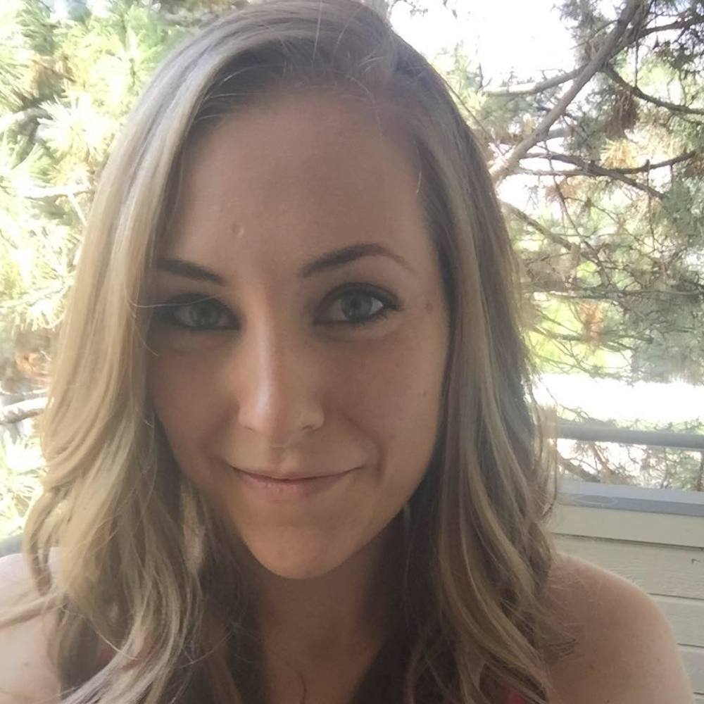 Meet your Posher, Lauren