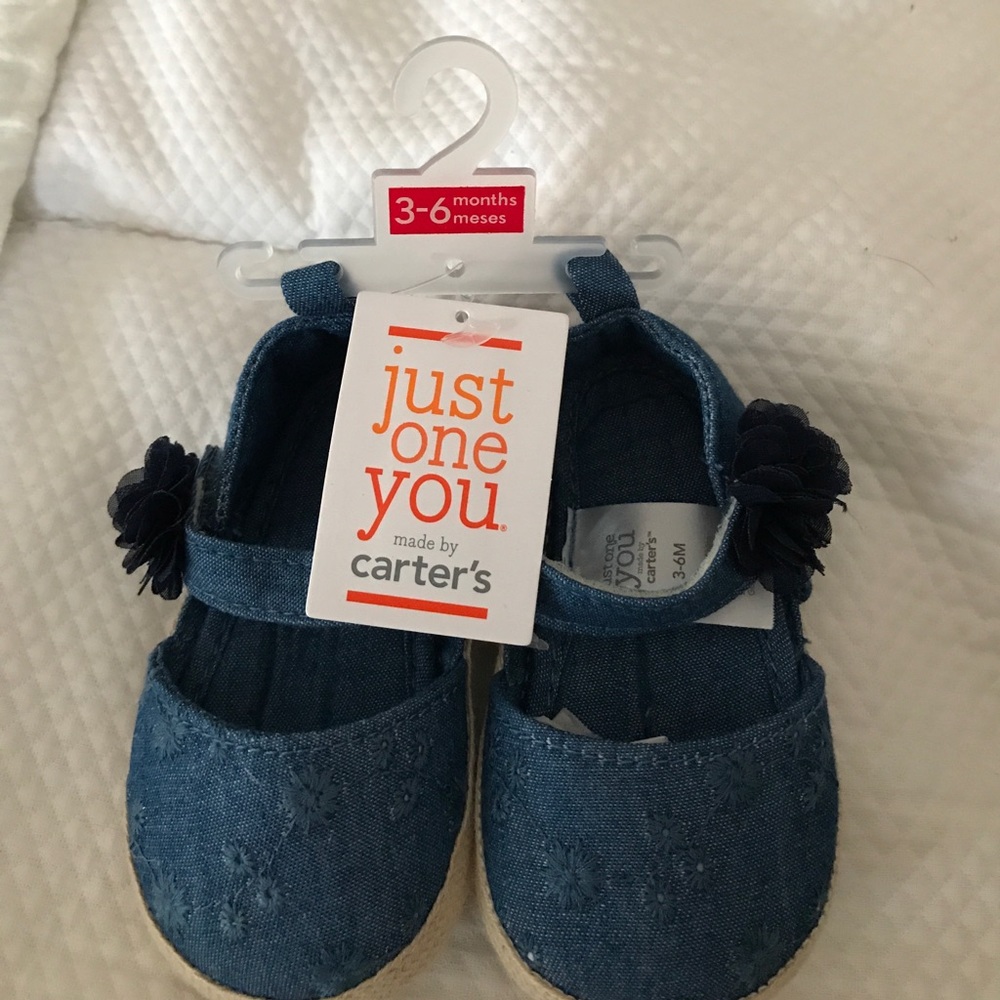 NWT CARTERS INFANT ESPADRILLE 3-6 MONTHS