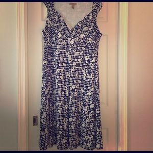 I.E. woman 2x black and white dress