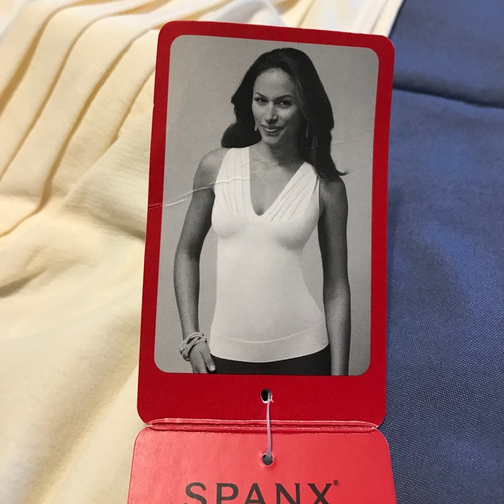 Spanx On top &In control 972 V-neck Pleated Vanilla Brown Black
