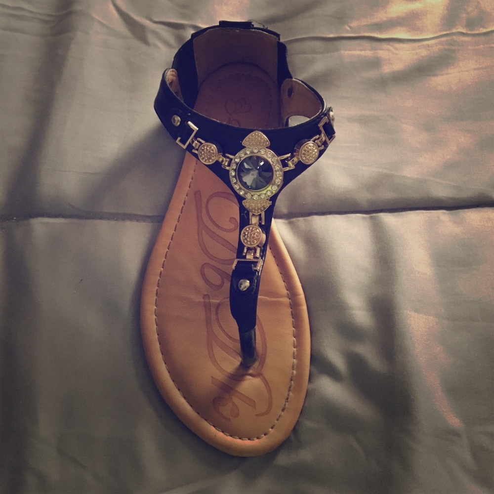 Only worn ONCE DBDK Sandals!