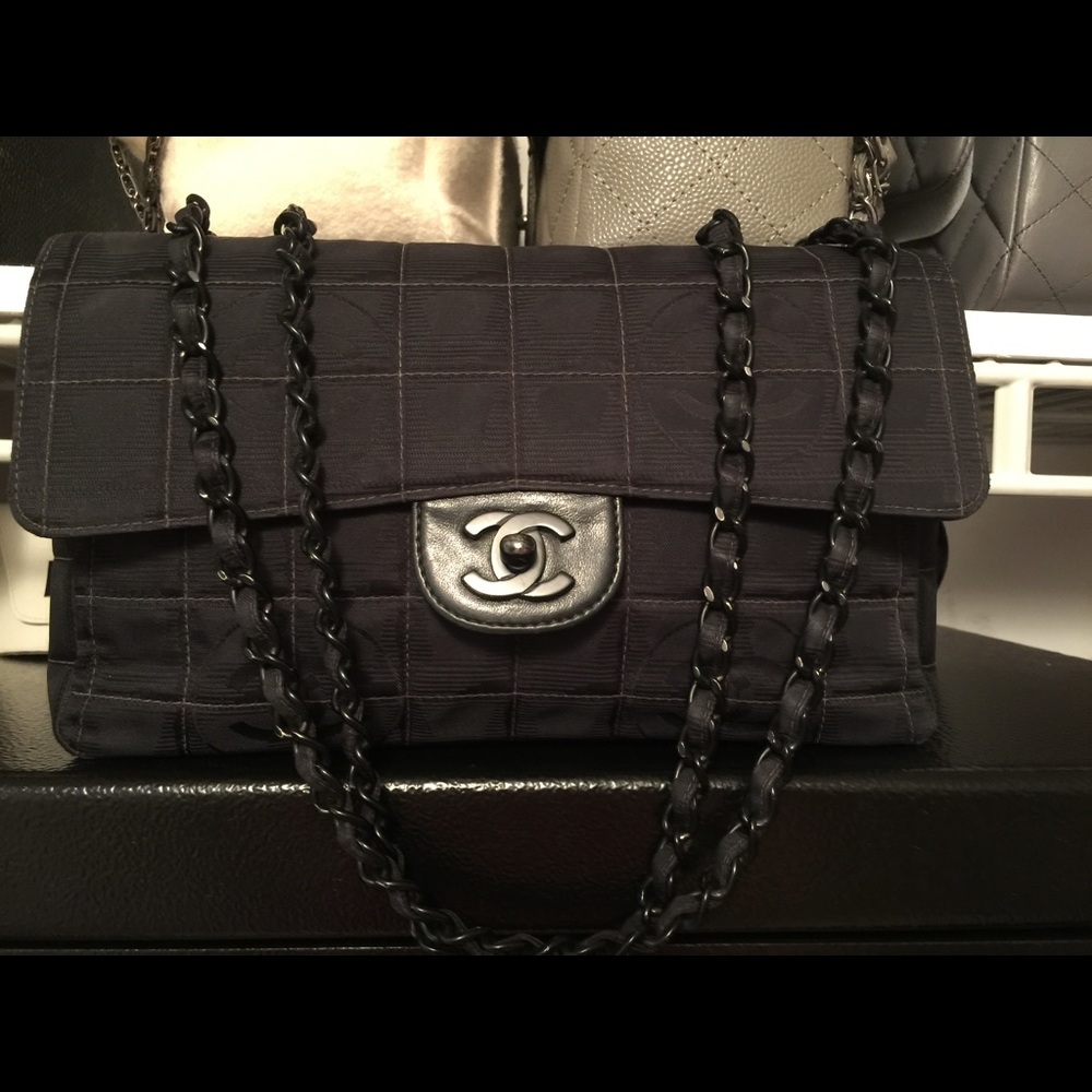 SOLD Gorgeous Chanel, travel addition authentic♥️