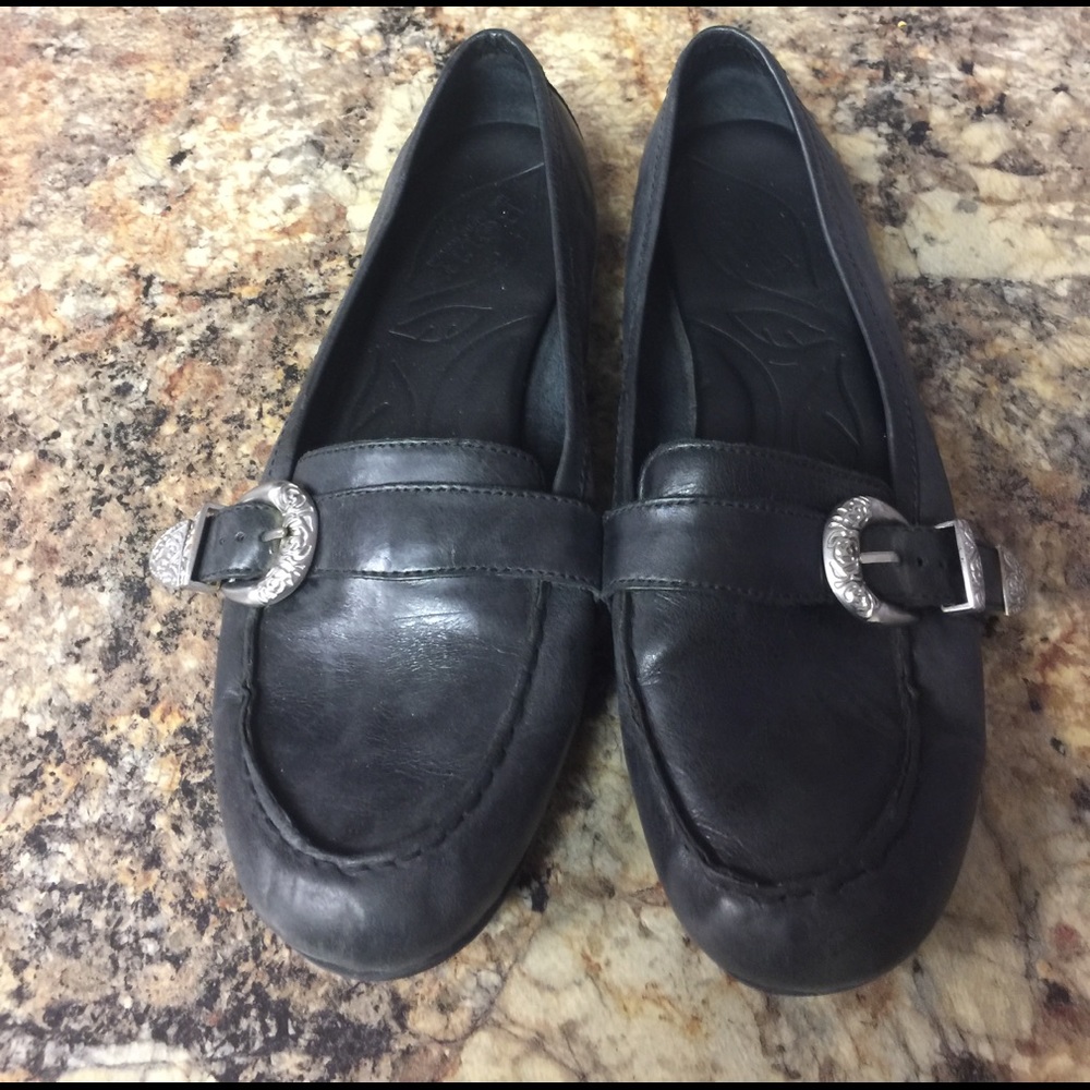 Born shoes size 9 1/2