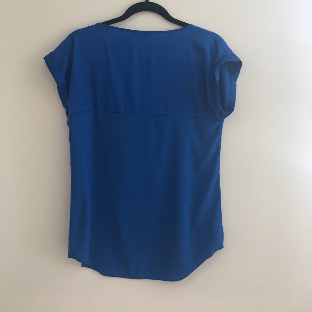 Express Silky Tee - Picture 2 of 2
