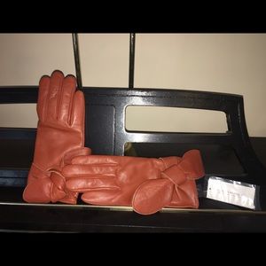 Banana Republic brown gloves