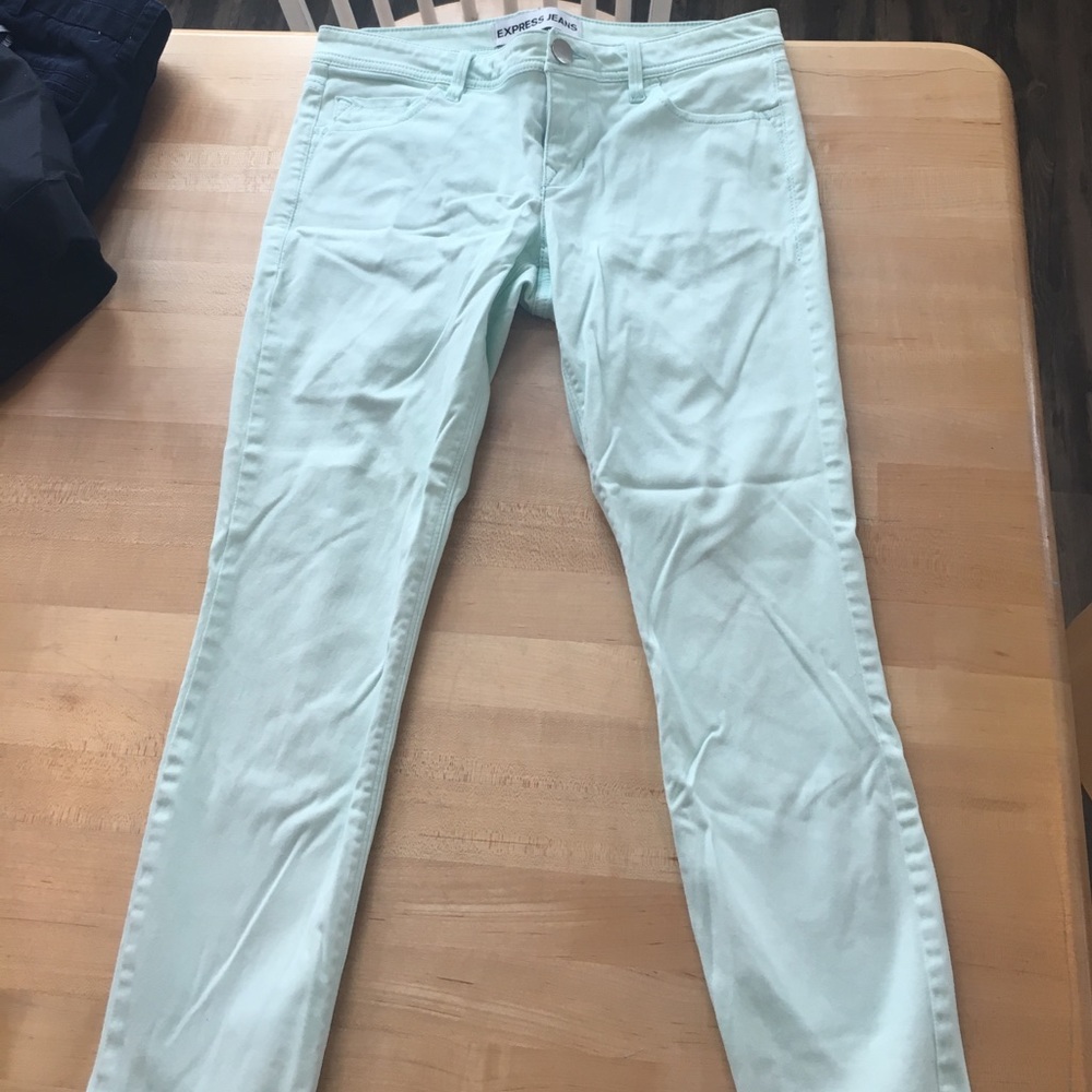 Express Cropped Pants