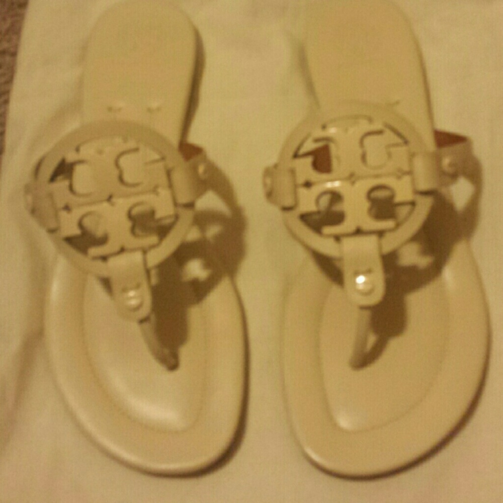 New TORY BURCH 9.5