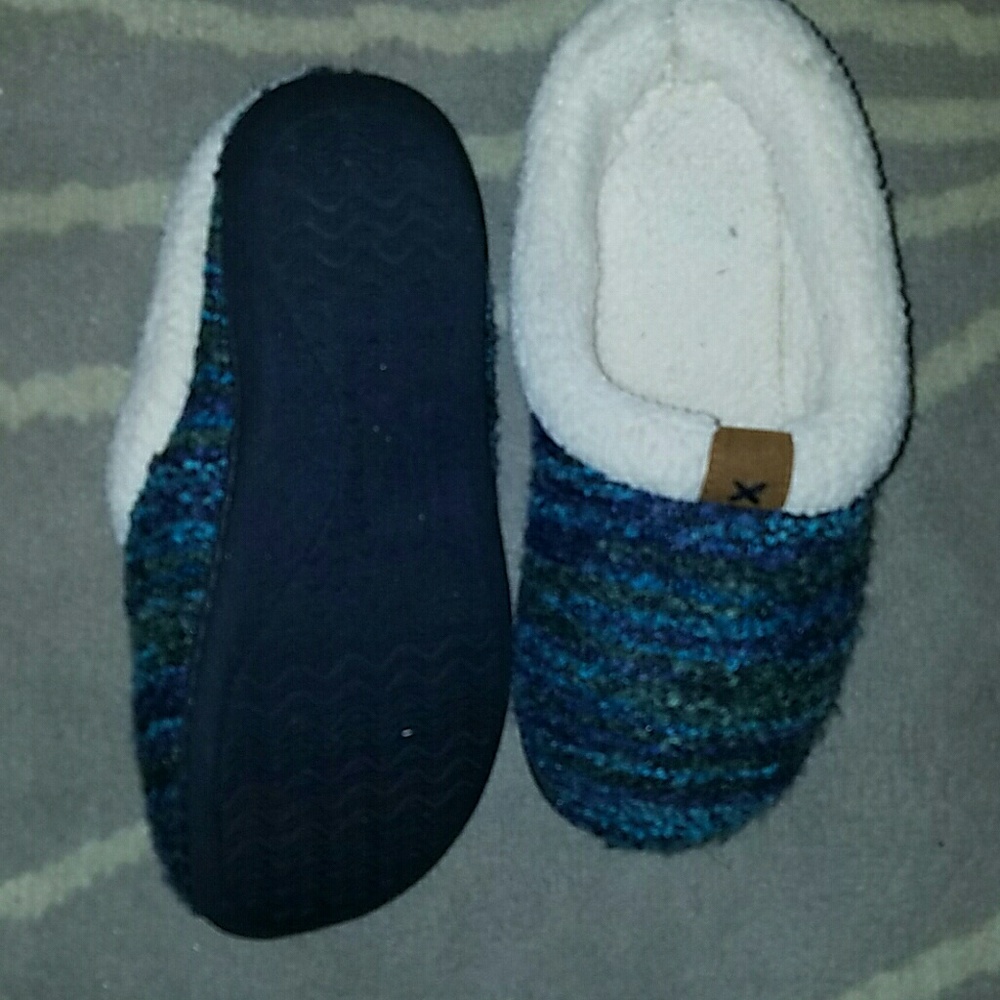 Slippers - Picture 2 of 2