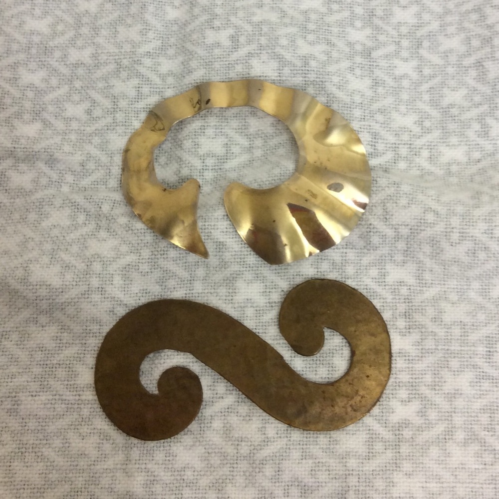 FREE w/ purchase [Vintage] Bundle of 2 Scarf Clips