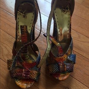 Bcbg girls shoes size 7 in good condition!
