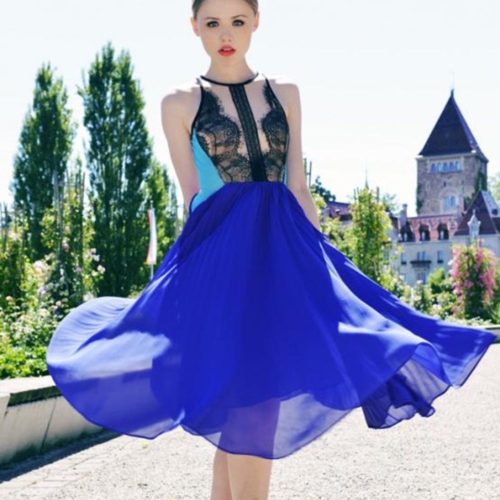 Three Floor Hidden Gem Lace Pleated Midi Dress