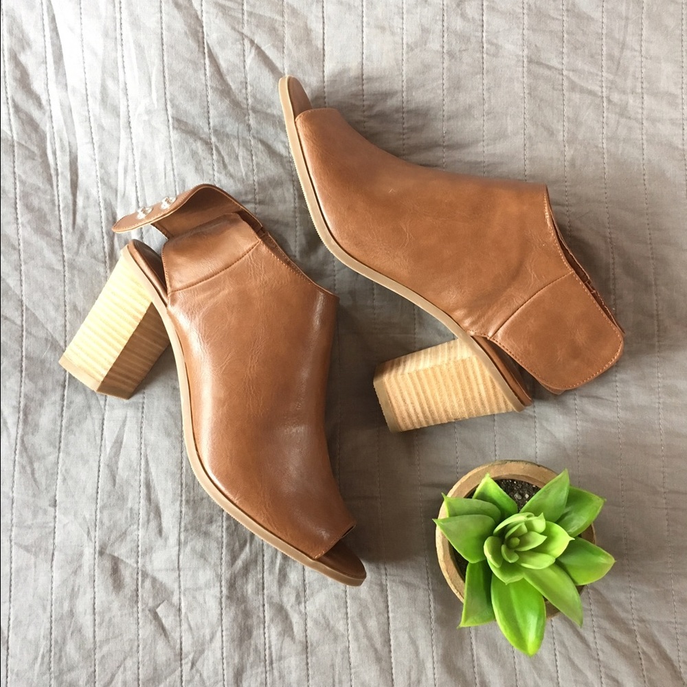 Chestnut Brown Mossimo Block Heel