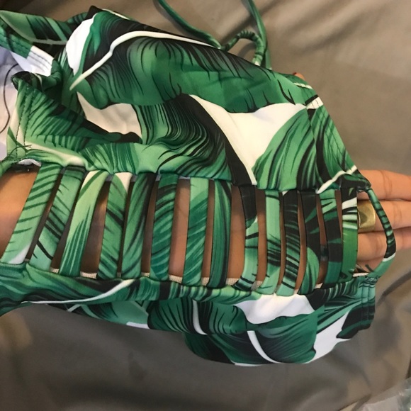 🌴🌺Banana Leaf One Piece Swimsuit🌺🌴 - Picture 4 of 4