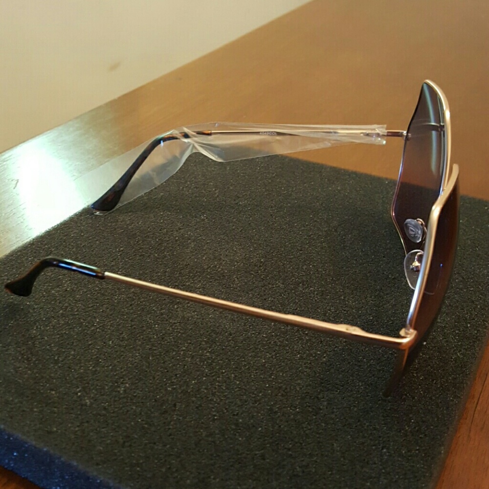 Sunglasses! - Picture 2 of 2