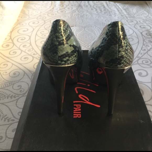 Snake skin print heels - Picture 3 of 4