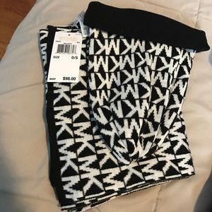 Mk hat and scarf REAL