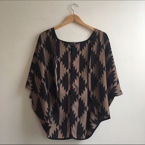 Fun and flirty Aztec print kimono!