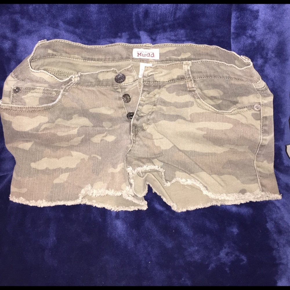 Camo shorts. SOLD!