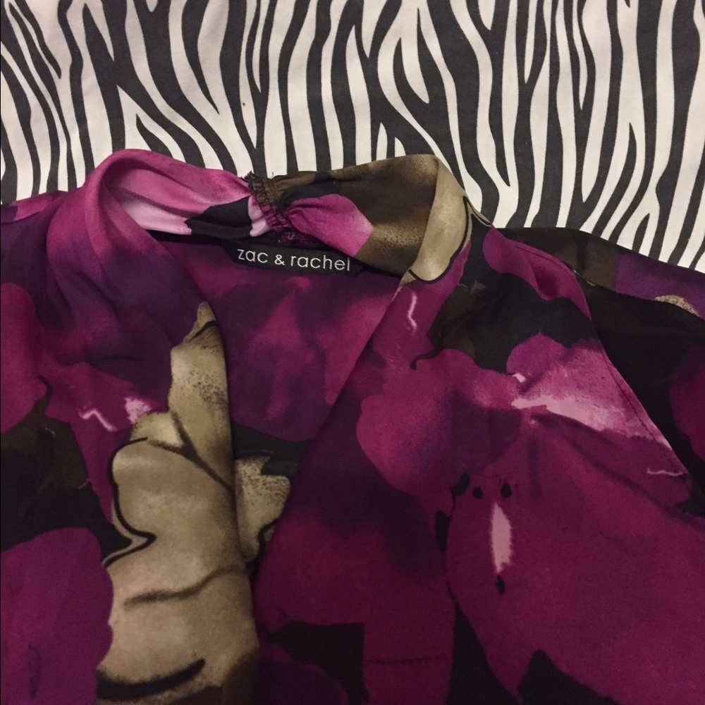 Zac & Rachel Multiple Color long sleeve Blouse. - Picture 3 of 4