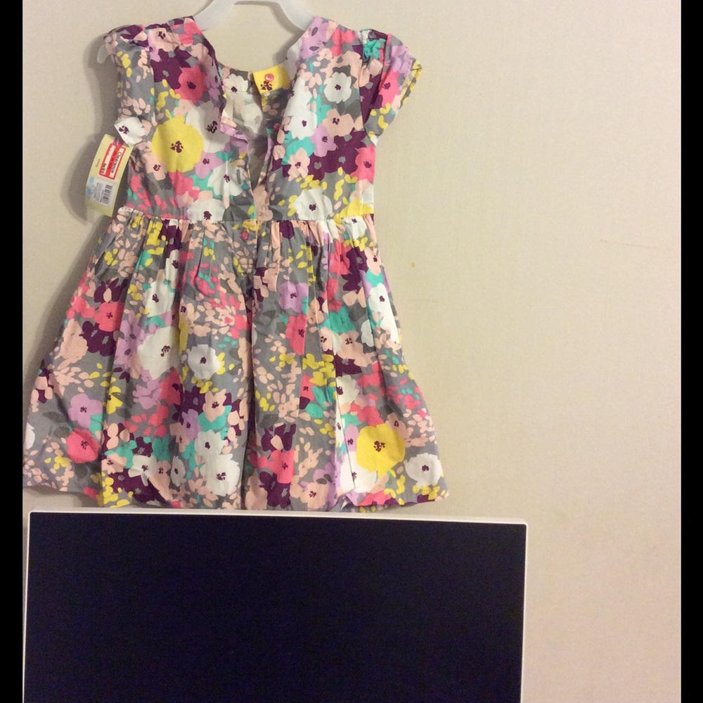 Girls dress