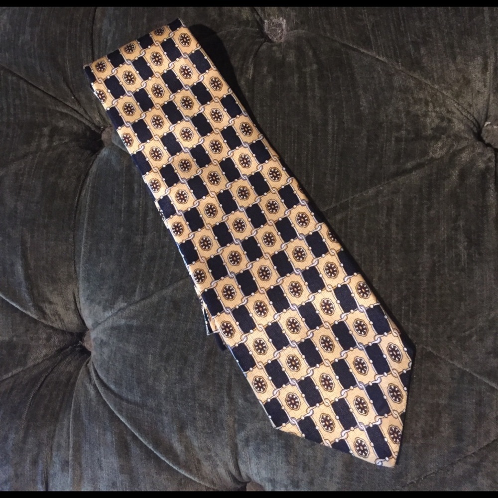 Navy & Gold Van Heusen Silk Tie